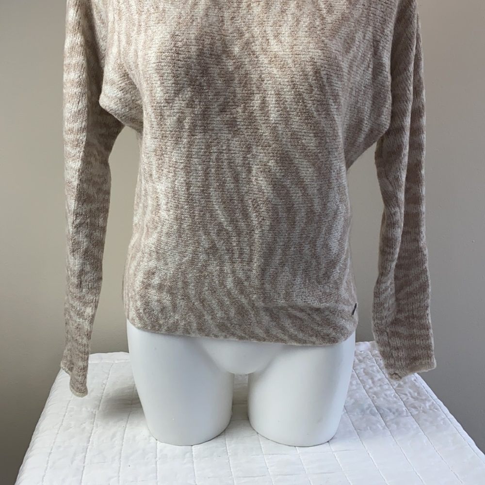 A&F Sweater - Picture 3 of 11